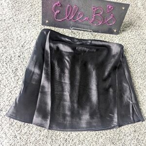 NWOT Wild Fable Black Stapless Top S